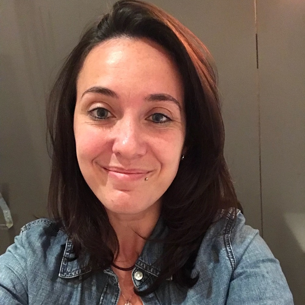 Hi! My name is Jesskay! Welcome to my closet.